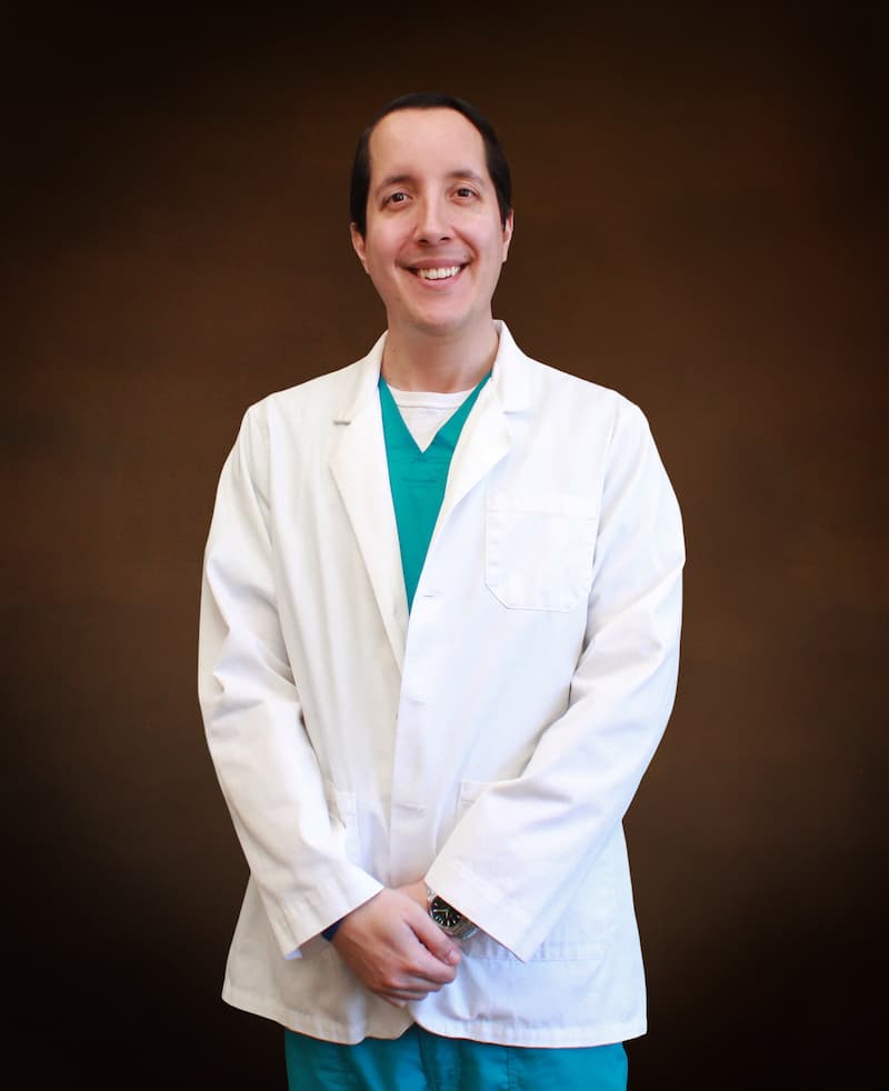 Dr. Tomas Dr. Tomas